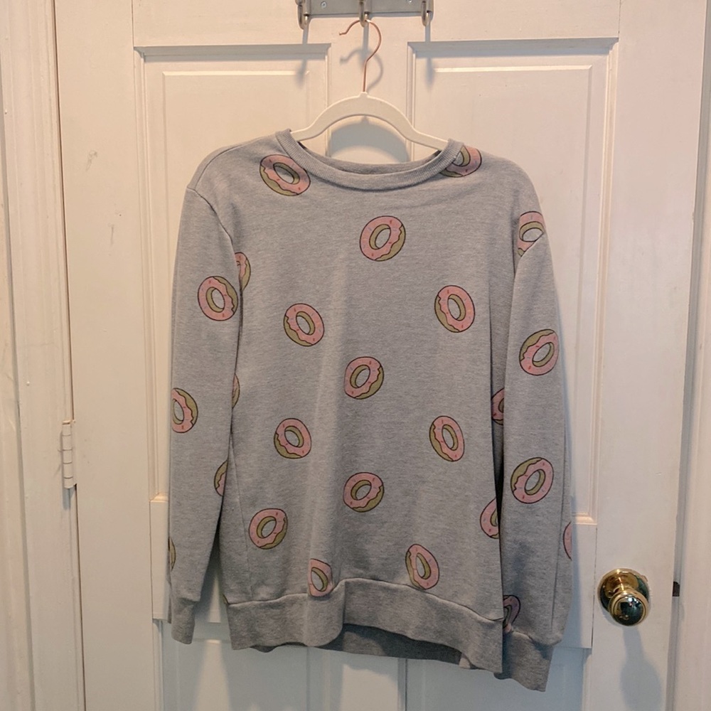 21men, size small, grey crewneck with pink frosted donuts